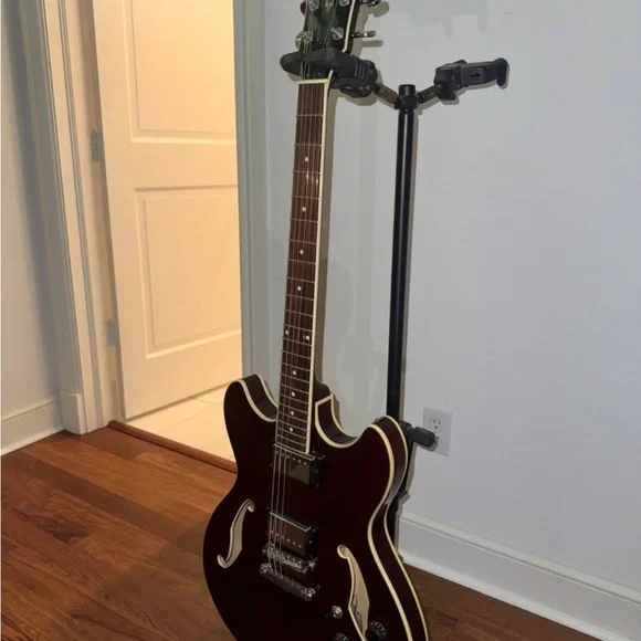 This is an Ibanez Artcore AS73 - Picture 6 of 6